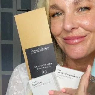 Bronze   Glow Essentials Kit