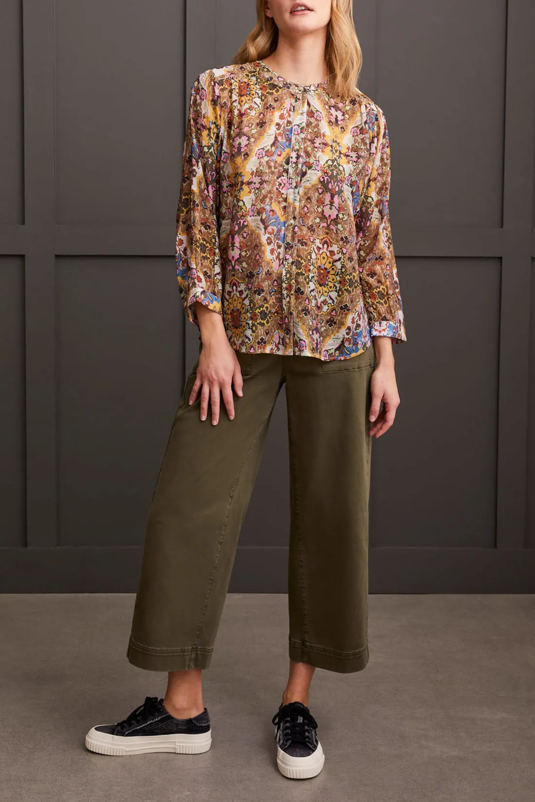 FLOWY DOLMAN SLEEVE BLOUSE