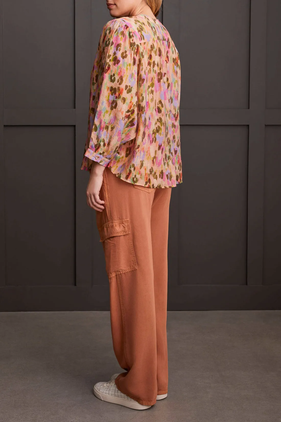 FLOWY DOLMAN SLEEVE BLOUSE