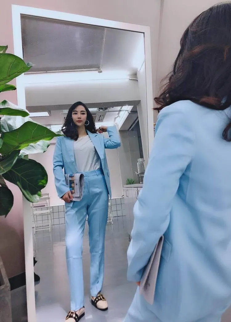 Ladies Professional Suits