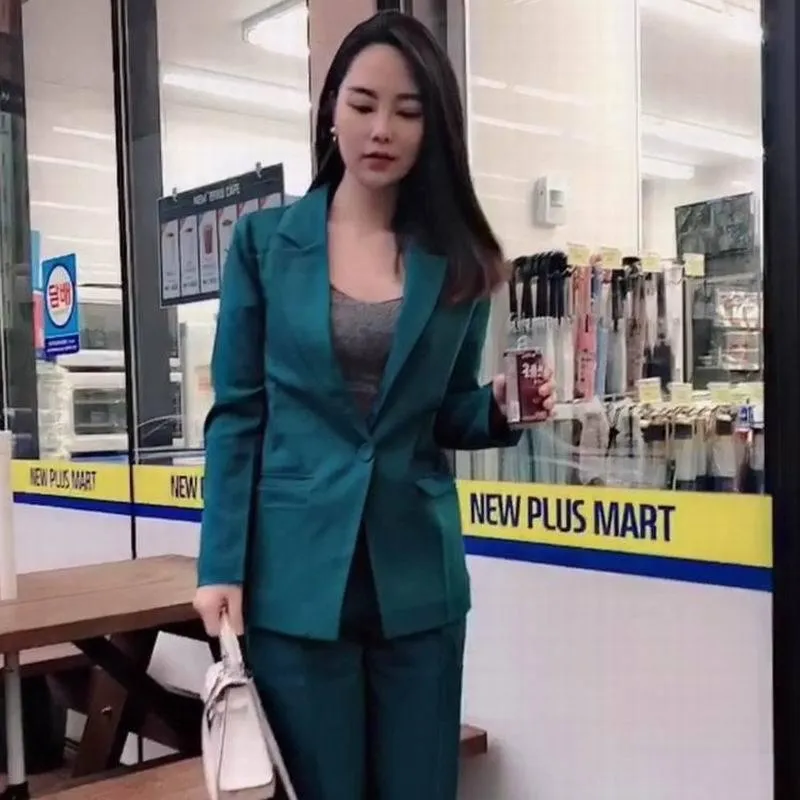 Ladies Professional Suits