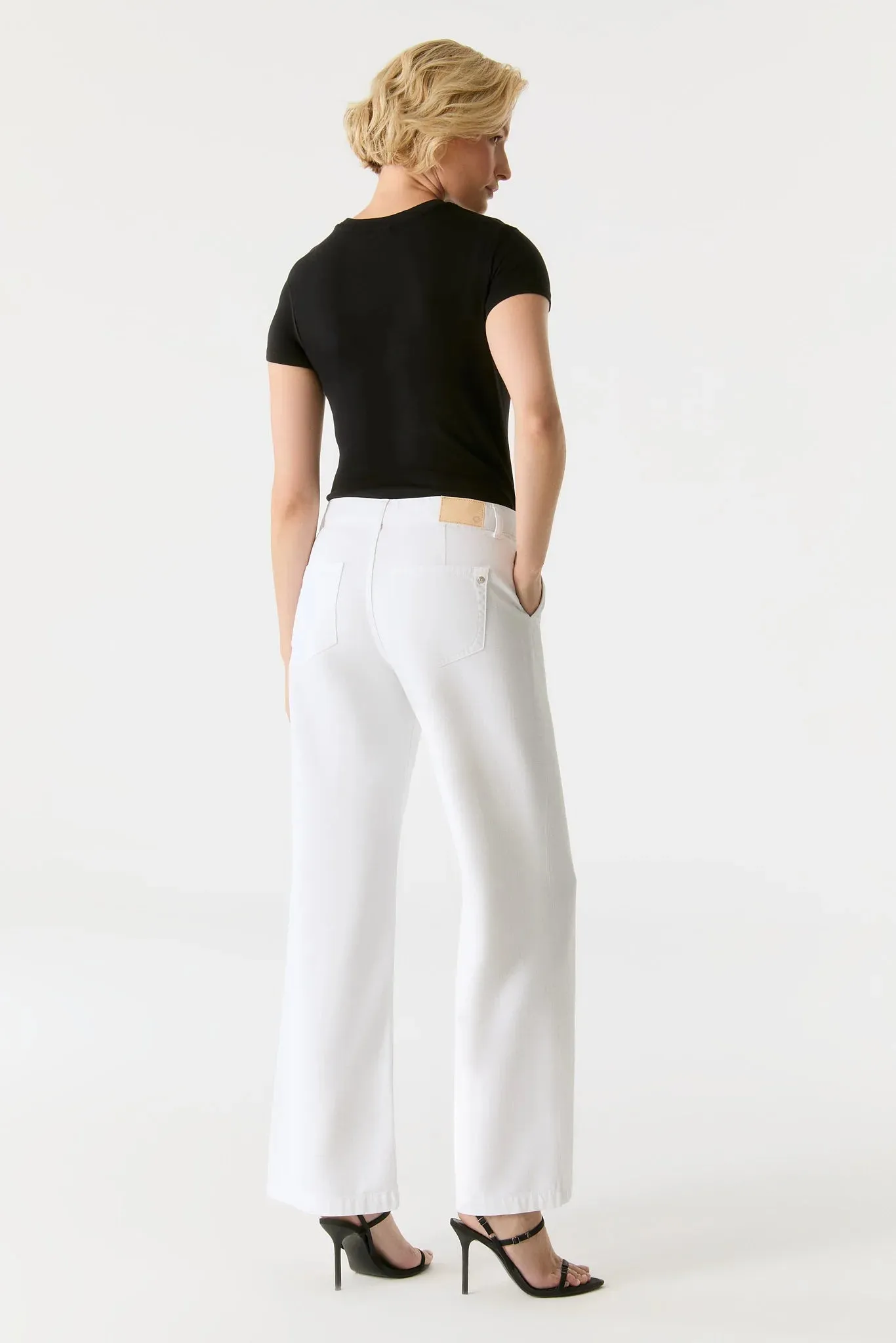 Maxine - Mid Waist Wide Jeans - White